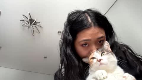 Snapshot of muiklecha chatting on 02-26-26, 04:00 Mia online show from 02-26-26, 04:00