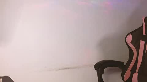 Snapshot of muladefuego chatting on 05-21-26, 05:58 yuli online show from 05-21-26, 05:58
