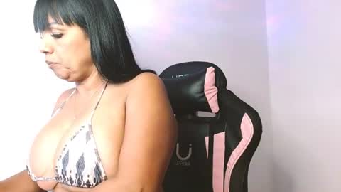yuli online show from 07-18-26, 09:35