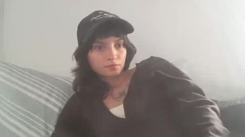 Snapshot of munchi_ chatting on 06-10-26, 08:19 online show from 06-10-26, 08:19
