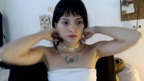   online show from 06-18-26, 07:07