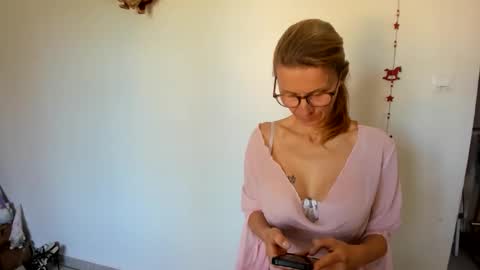 LOVELY JULIA  Peter DAY online show from 03-26-26, 09:04