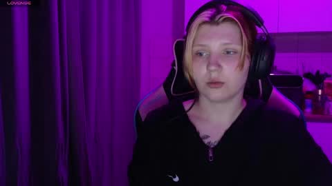Milana online show from 05-22-26, 02:55