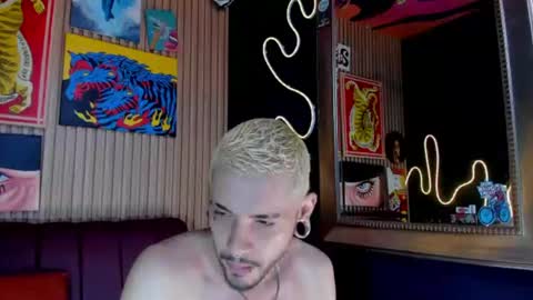 Snapshot of murdockh chatting on 06-23-26, 02:09 murdok online show from 06-23-26, 02:09