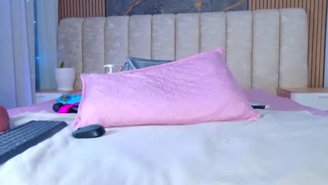 Tell me Sofi  online show from 07-02-26, 03:23