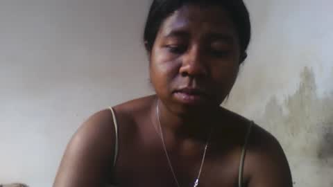 Snapshot of murielleee chatting on 05-17-26, 11:50 murielleee online show from 05-17-26, 11:50