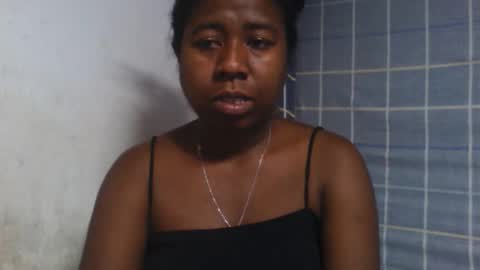 Snapshot of murielleee chatting on 05-21-26, 11:39 murielleee online show from 05-21-26, 11:39