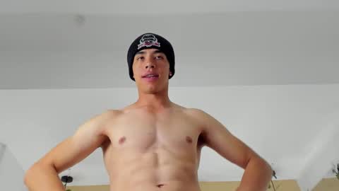 muscle scott online show from 10-10-25, 12:26