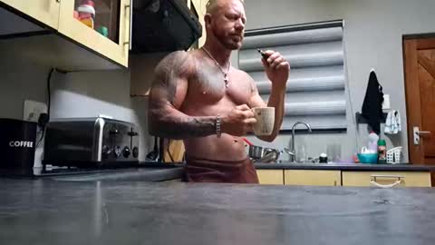 Snapshot of muscledaddy69s chatting on 01-07-26, 02:03 muscledaddy69s online show from 01-07-26, 02:03