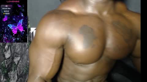 musclegod23 online show from 01-18-25, 12:57