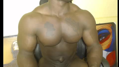 musclegod23 online show from 02-05-25, 02:40