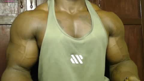 musclegod23 online show from 09-17-25, 11:50