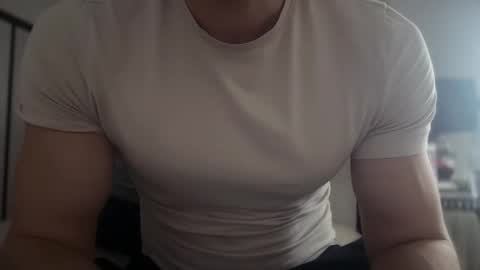 musclehair3 online show from 05-03-26, 04:46