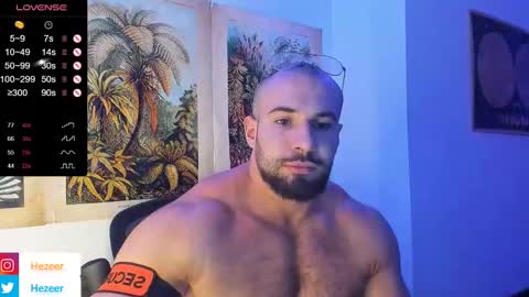 Snapshot of musculusx chatting on 01-22-25, 01:42 Musculus online show from 01-22-25, 01:42
