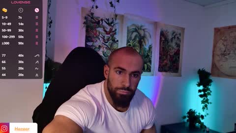Snapshot of musculusx chatting on 09-30-25, 11:48 Musculus online show from 09-30-25, 11:48
