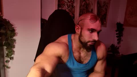 Snapshot of musculusx chatting on 10-03-25, 09:34 Musculus online show from 10-03-25, 09:34