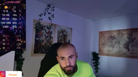 Snapshot of musculusx chatting on 10-04-25, 03:32 Musculus online show from 10-04-25, 03:32
