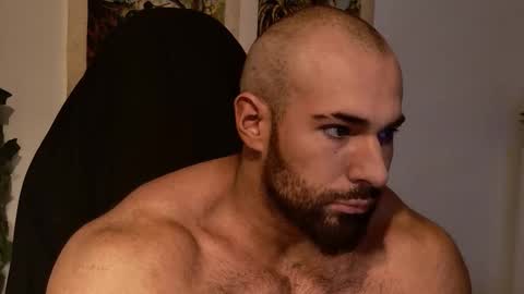 Snapshot of musculusx chatting on 10-08-25, 12:25 Musculus online show from 10-08-25, 12:25