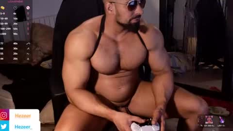 Snapshot of musculusx chatting on 08-01-26, 04:28 Musculus online show from 08-01-26, 04:28