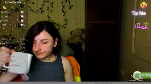 Snapshot of muse_kitty_jenia chatting on 06-20-26, 06:00 Jenya online show from 06-20-26, 06:00