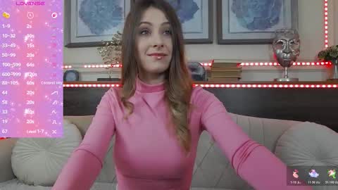 Luna  online show from 11-08-25, 05:23