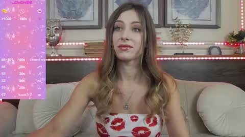 Luna  online show from 11-16-25, 06:46