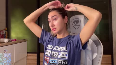 Aleksa online show from 02-06-25, 01:38