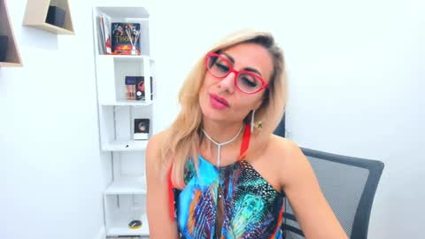 Diana online show from 01-26-25, 06:06