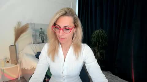 Diana online show from 03-30-26, 11:33