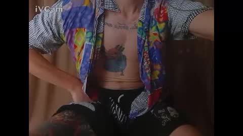 Snapshot of mush_living_room chatting on 03-14-26, 01:27 mush_living_room online show from 03-14-26, 01:27