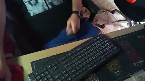 Snapshot of muso44 chatting on 03-02-25, 12:20 Muso online show from 03-02-25, 12:20