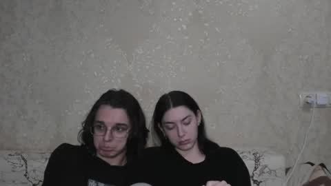 cute couple online show from 06-11-26, 07:01