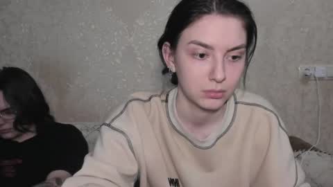 cute couple online show from 06-21-26, 10:23