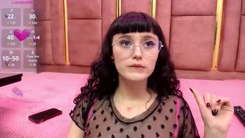 Snapshot of mxlvixje chatting on 09-25-25, 07:23 SOFIA online show from 09-25-25, 07:23