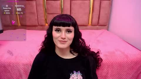 Snapshot of mxlvixje chatting on 09-26-25, 05:55 SOFIA online show from 09-26-25, 05:55