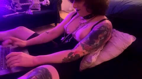 Snapshot of mxscary chatting on 02-08-25, 05:51 mxscary online show from 02-08-25, 05:51