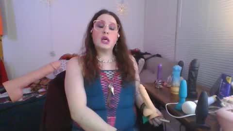 Snapshot of mxsissycharlotte chatting on 01-19-26, 02:15 Mx Charlotte online show from 01-19-26, 02:15