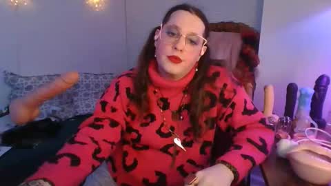 Snapshot of mxsissycharlotte chatting on 02-12-26, 12:16 Mx Charlotte online show from 02-12-26, 12:16