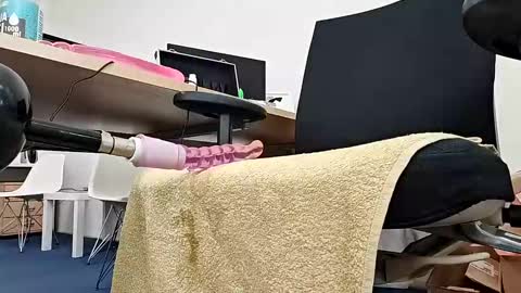 Snapshot of my_dirty_office chatting on 02-11-25, 08:15 my_dirty_office online show from 02-11-25, 08:15