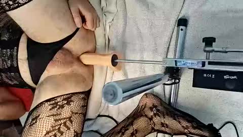 Snapshot of my_dirty_office chatting on 11-13-25, 08:02 my_dirty_office online show from 11-13-25, 08:02