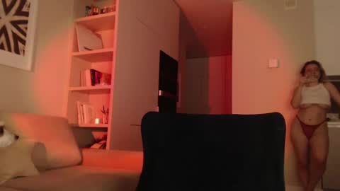 Snapshot of my_hannah chatting on 03-12-25, 06:11 Hannah  welcome  online show from 03-12-25, 06:11