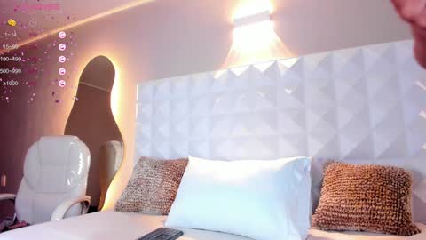 Mariana Evans online show from 02-05-25, 11:34