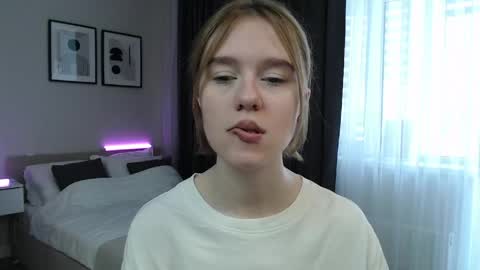 Lana online show from 05-21-26, 11:06