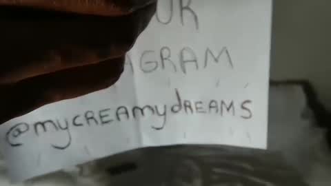 Snapshot of mycreamydreams chatting on 12-15-24, 08:47 mycreamydreams online show from 12-15-24, 08:47
