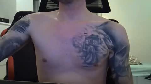 Snapshot of mydickistoobig chatting on 02-10-25, 04:47 Big Dick Huhu online show from 02-10-25, 04:47