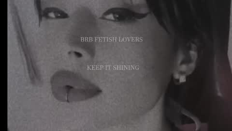 Snapshot of mydoc_lolac chatting on 11-28-25, 09:28 Lola online show from 11-28-25, 09:28