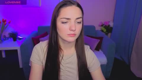 Ella online show from 10-05-25, 08:18