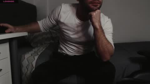 Snapshot of myhairymacho chatting on 02-18-25, 12:48 Juan OF myhairymacho online show from 02-18-25, 12:48