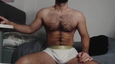 Snapshot of myhairymacho chatting on 02-22-25, 02:39 Juan OF myhairymacho online show from 02-22-25, 02:39