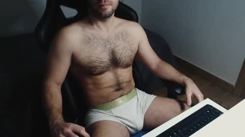 Snapshot of myhairymacho chatting on 03-01-25, 02:23 Juan OF myhairymacho online show from 03-01-25, 02:23